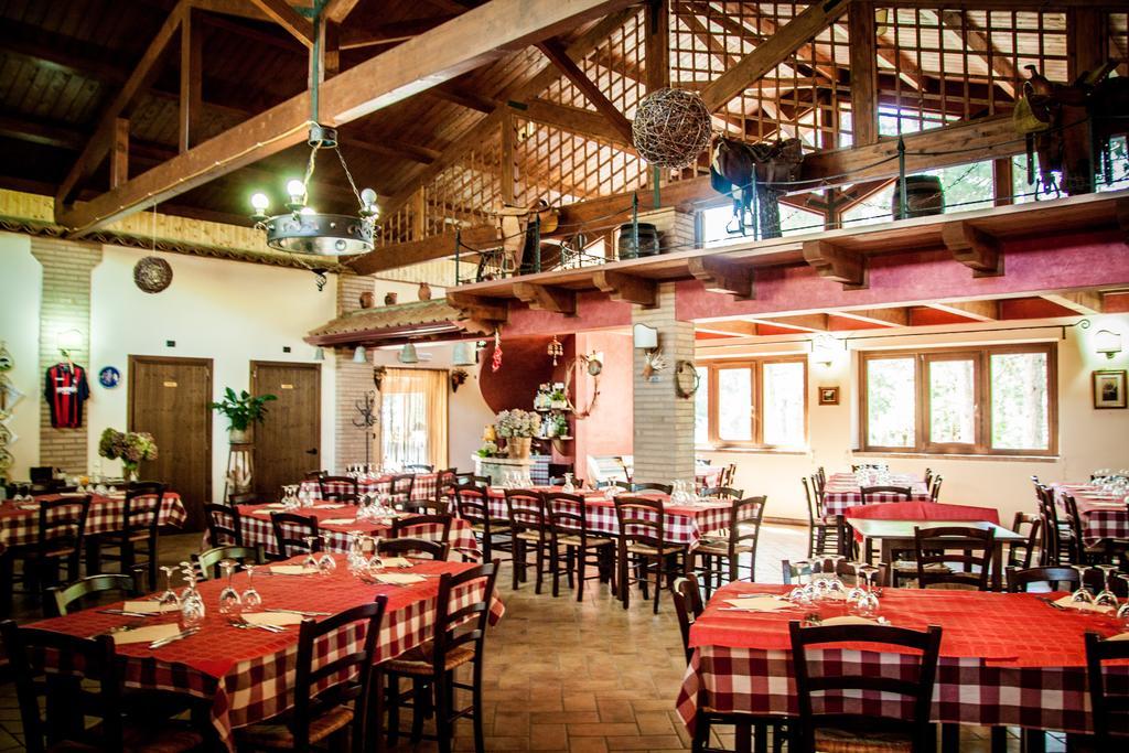 Hotel La Taverna Dei Briganti Cotronei Exteriér fotografie